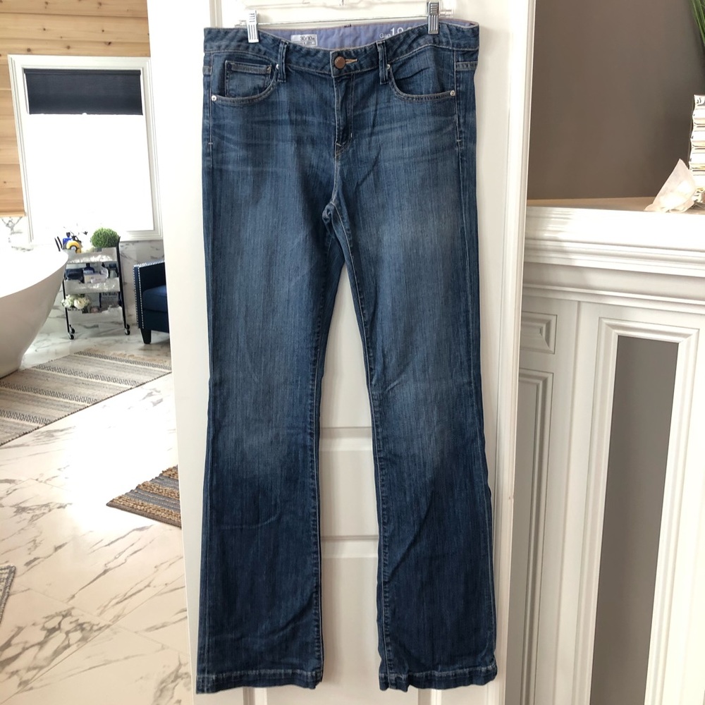 Like new woman’s GAP Jeans.